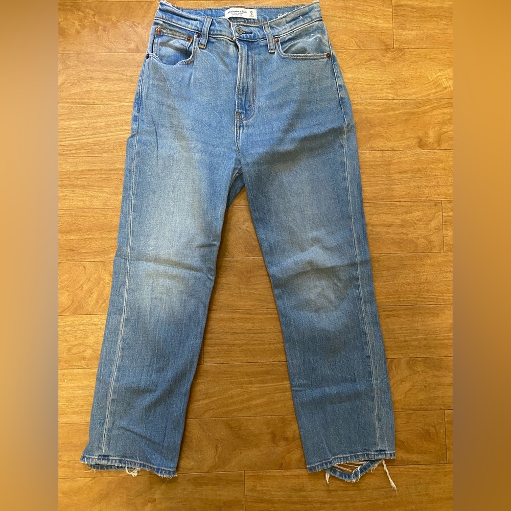 Abercrombie The Ankle Straight Ultra High Rise Jean